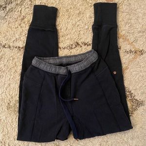 Lululemon Happy Yin Year Sweatpant II